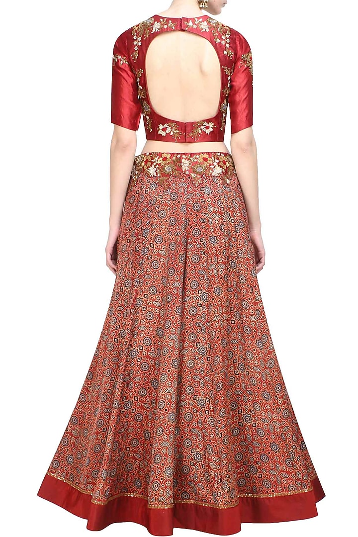 Maroon floral sequins and beads embroidered blouse and skirt set available only at Pernia's Pop Up Shop.