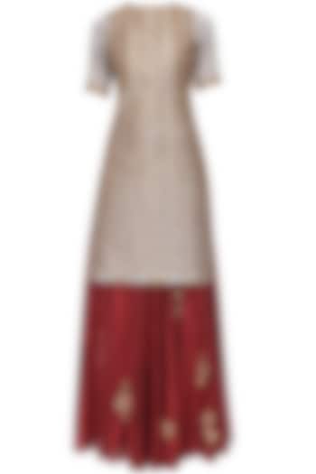 Grey snake pattern sequins embroidered kurta and maroon skirt set available only at Pernia's Pop Up Shop.