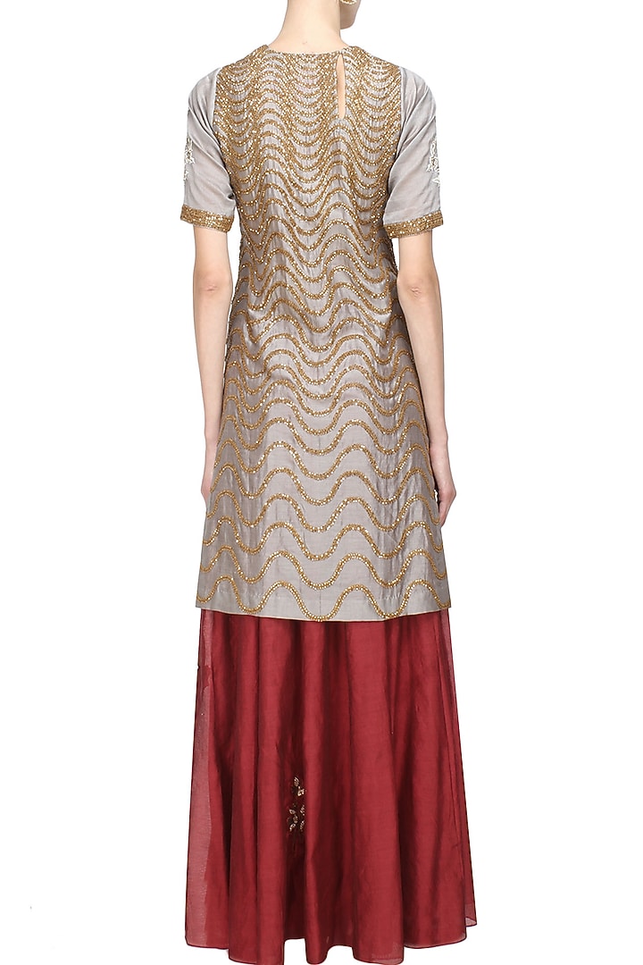 Grey snake pattern sequins embroidered kurta and maroon skirt set available only at Pernia's Pop Up Shop.