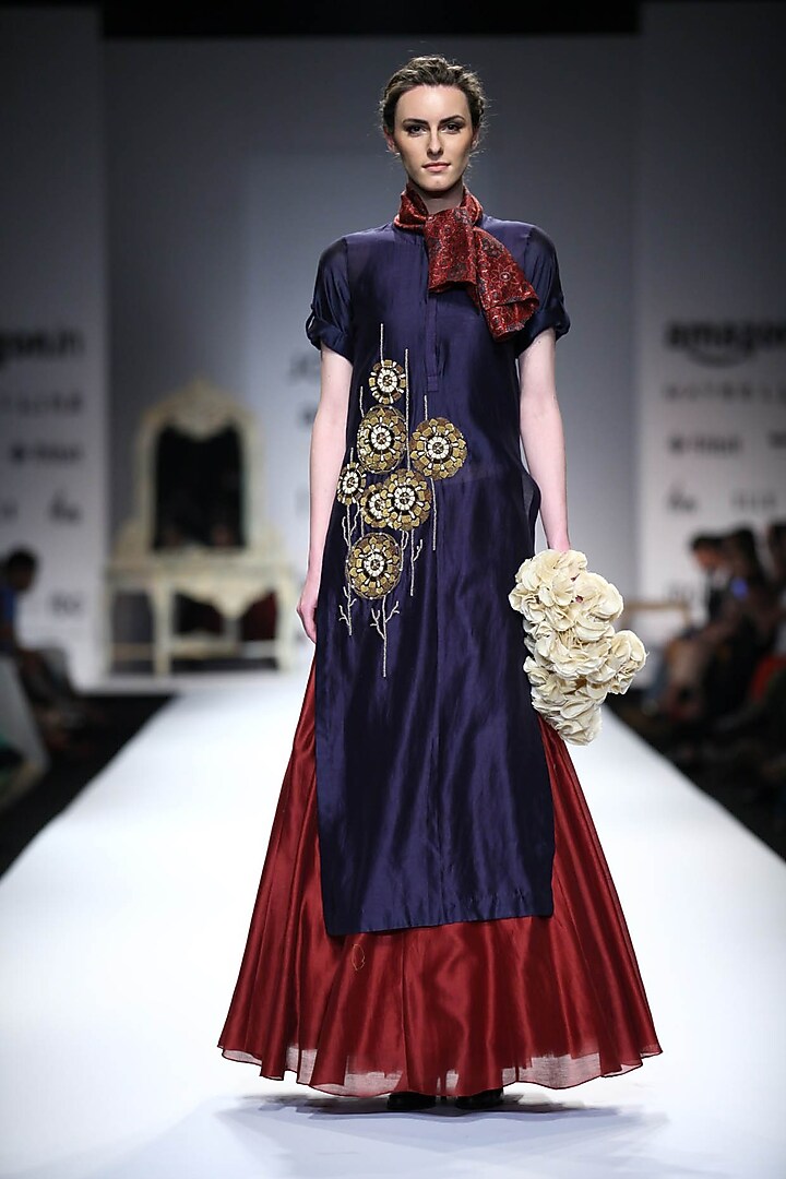 Indigo big flower embroidered kurta with maroon skirt available only at Pernia's Pop Up Shop.