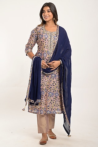 Pale Peach Printed Kurta Set by Jaipuri banno