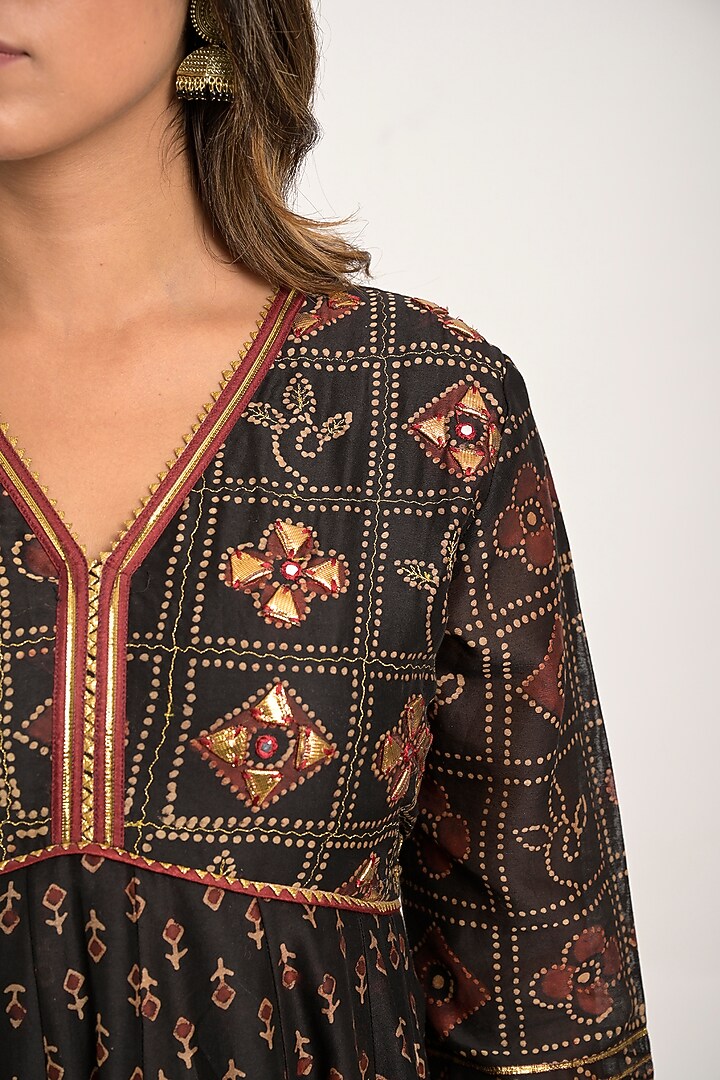 Black Printed Anarkali Set by Jaipuri banno at Pernia's Pop Up Shop