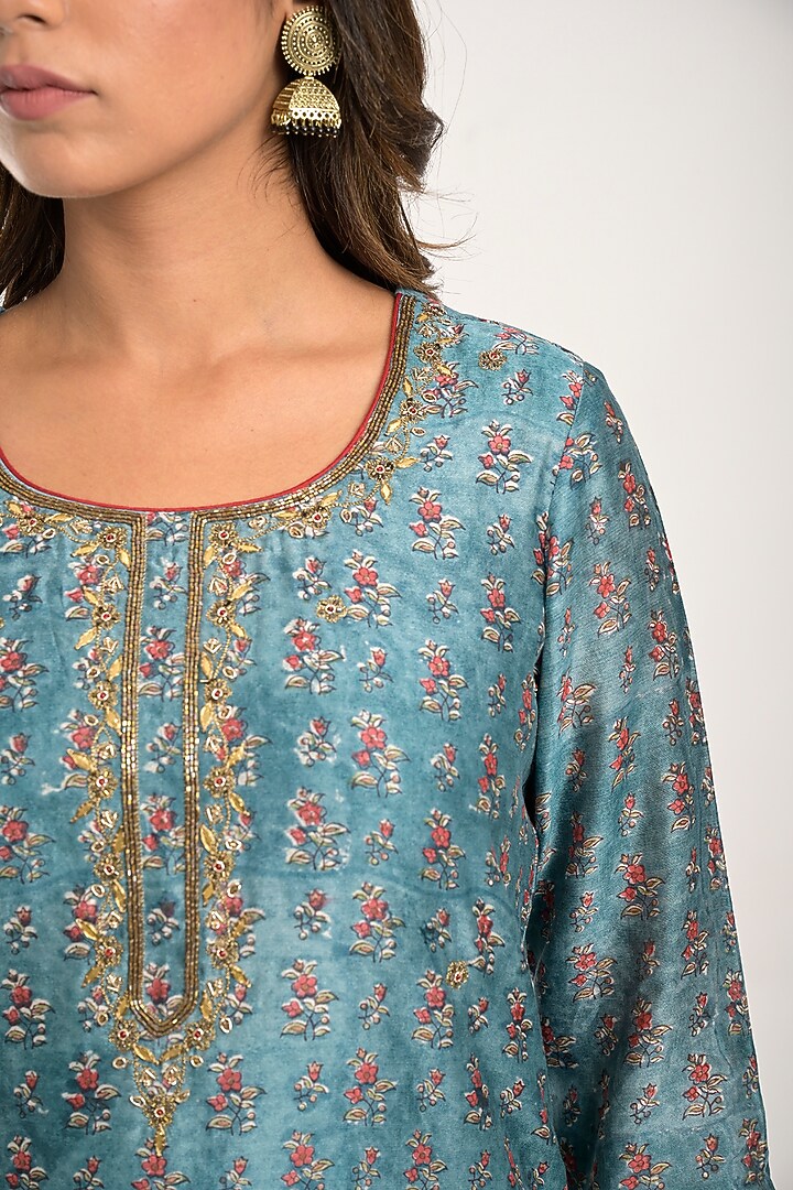 Steel Printed Kurta Set by Jaipuri banno at Pernia's Pop Up Shop