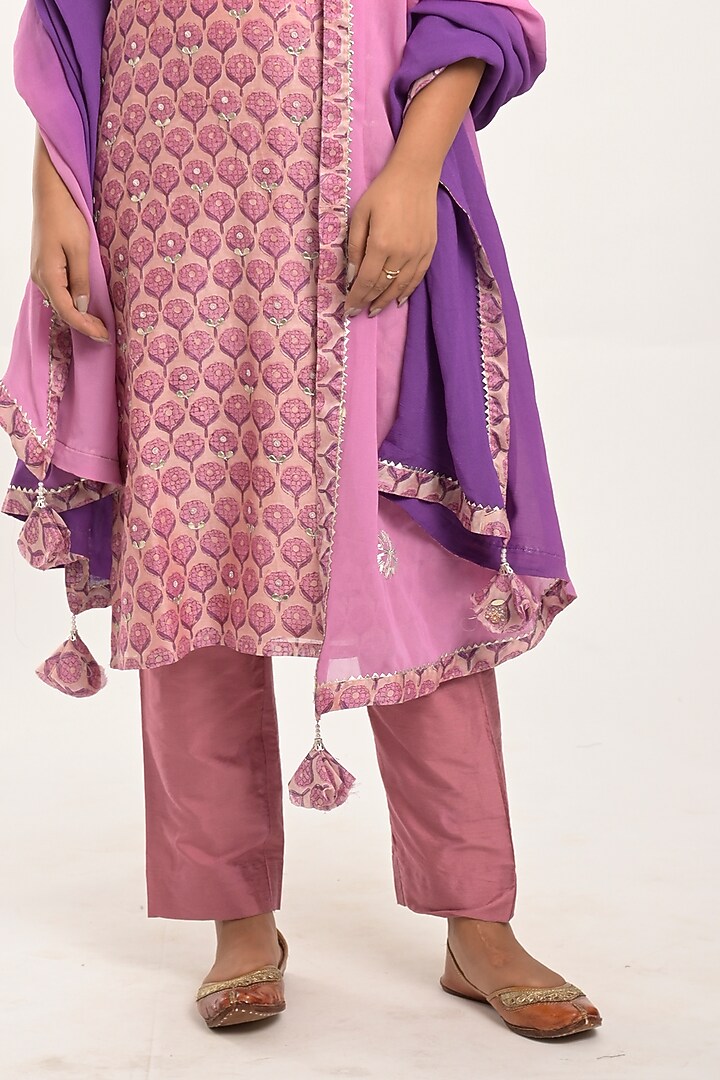 Lavender Printed Kurta Set by Jaipuri banno at Pernia's Pop Up Shop