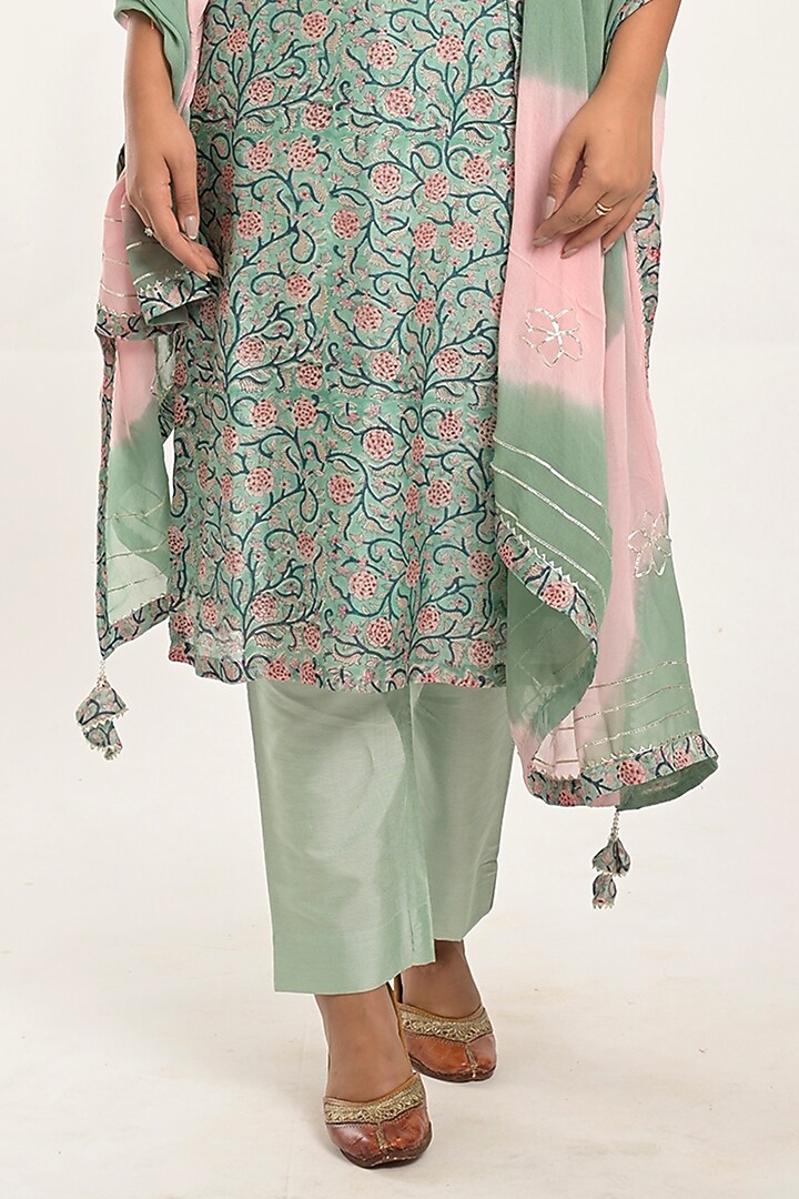 Light Blue Green Printed Kurta Set by Jaipuri banno at Pernia's Pop Up Shop