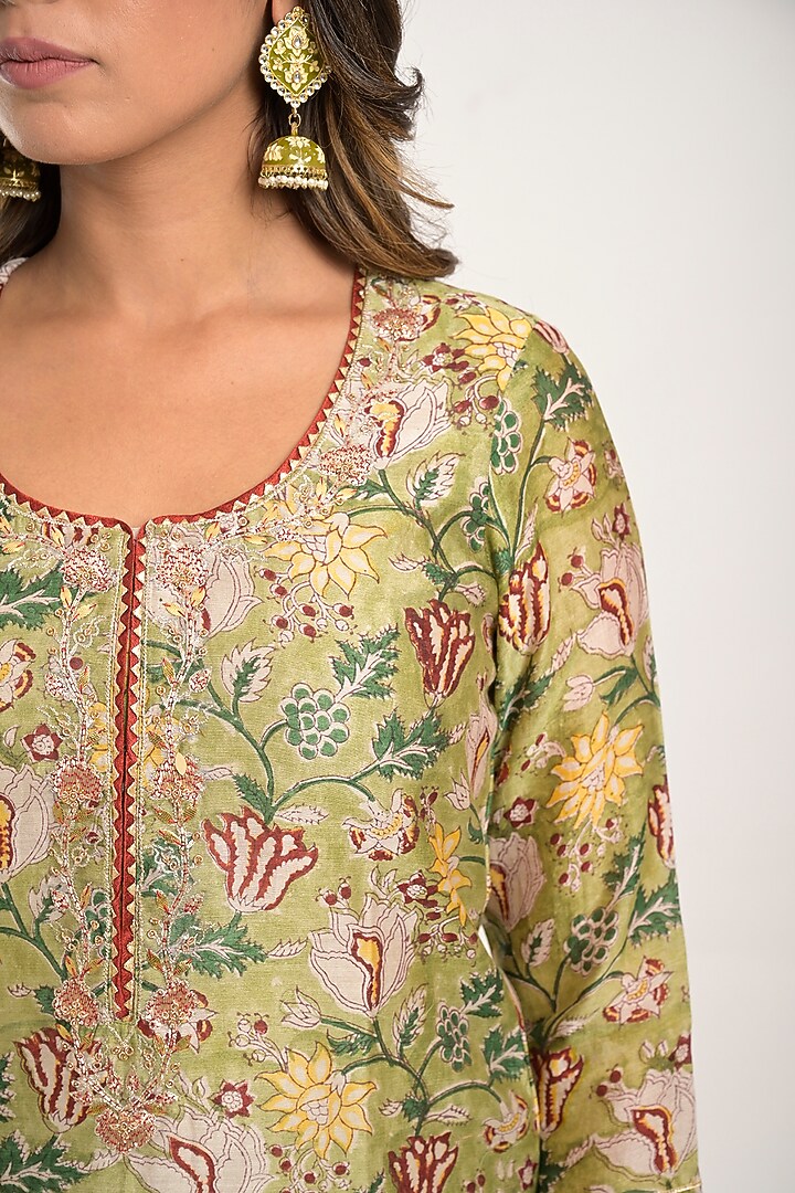 Olive Printed Kurta Set by Jaipuri banno at Pernia's Pop Up Shop