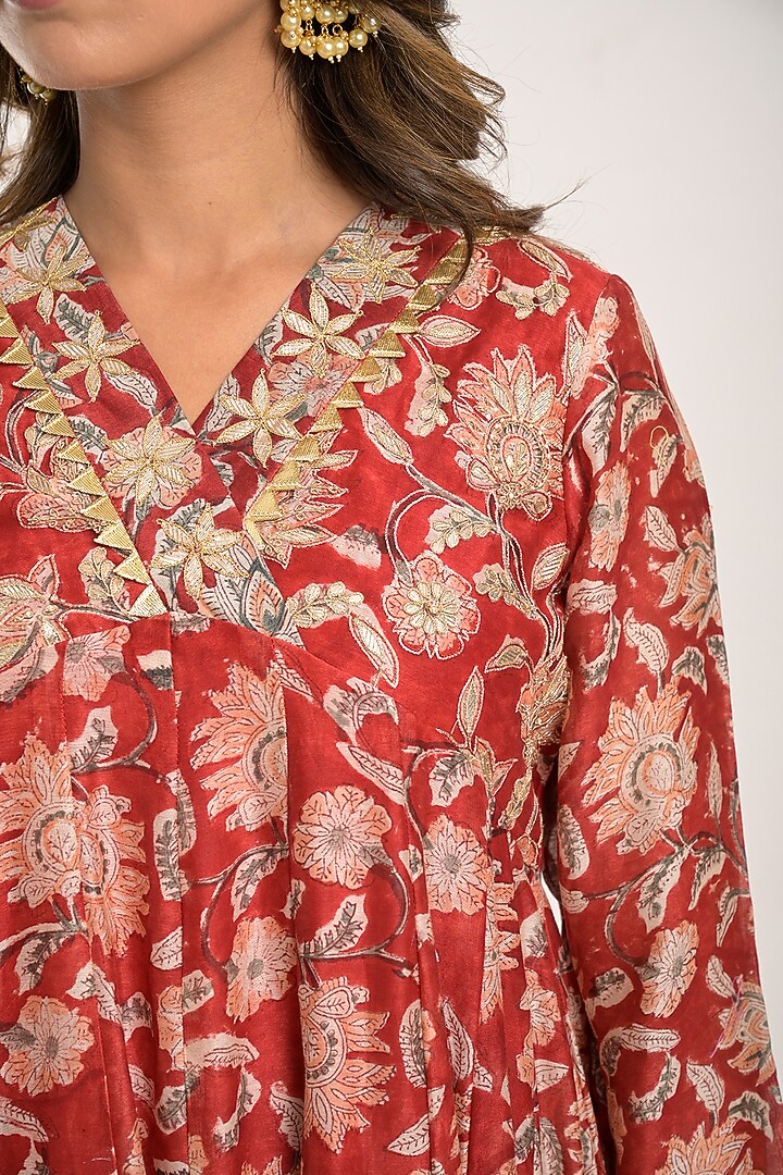 Red Printed Anarkali Set by Jaipuri banno at Pernia's Pop Up Shop