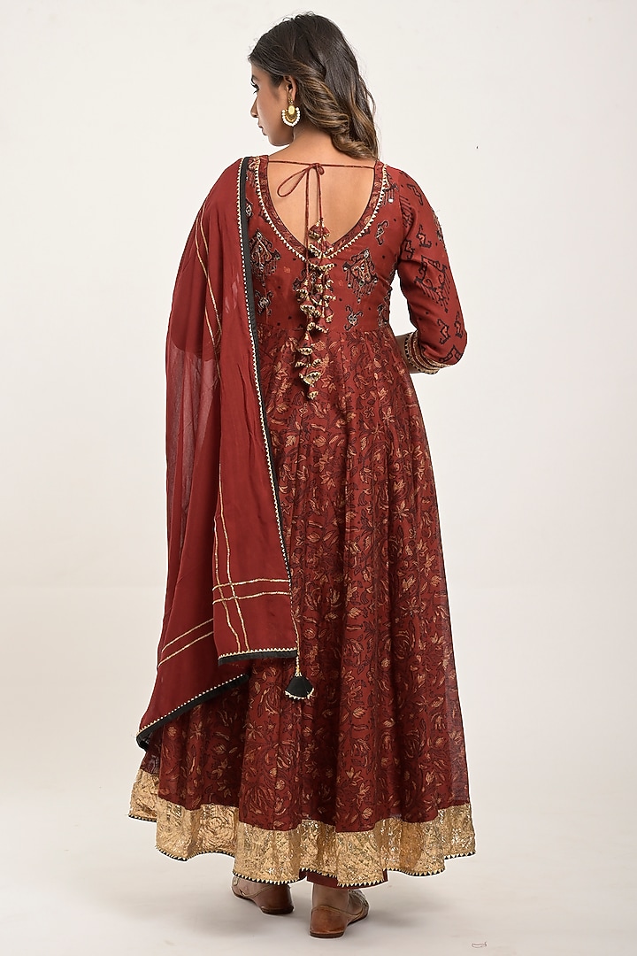 Barn Red Printed Anarkali Set by Jaipuri banno at Pernia's Pop Up Shop
