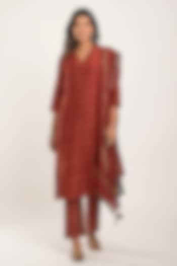 Barn Red Printed Kurta Set by Jaipuri banno