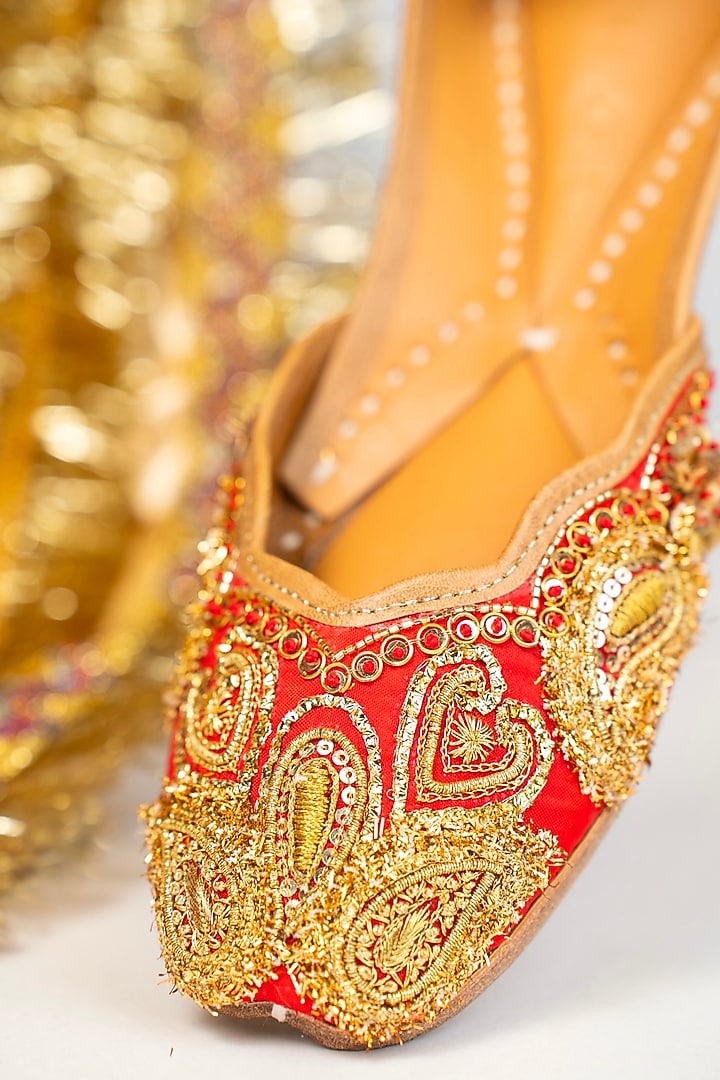 Red Silk Resham & Sequins Embroidered Handcrafted Juttis by Juliet Rose at Pernia's Pop Up Shop