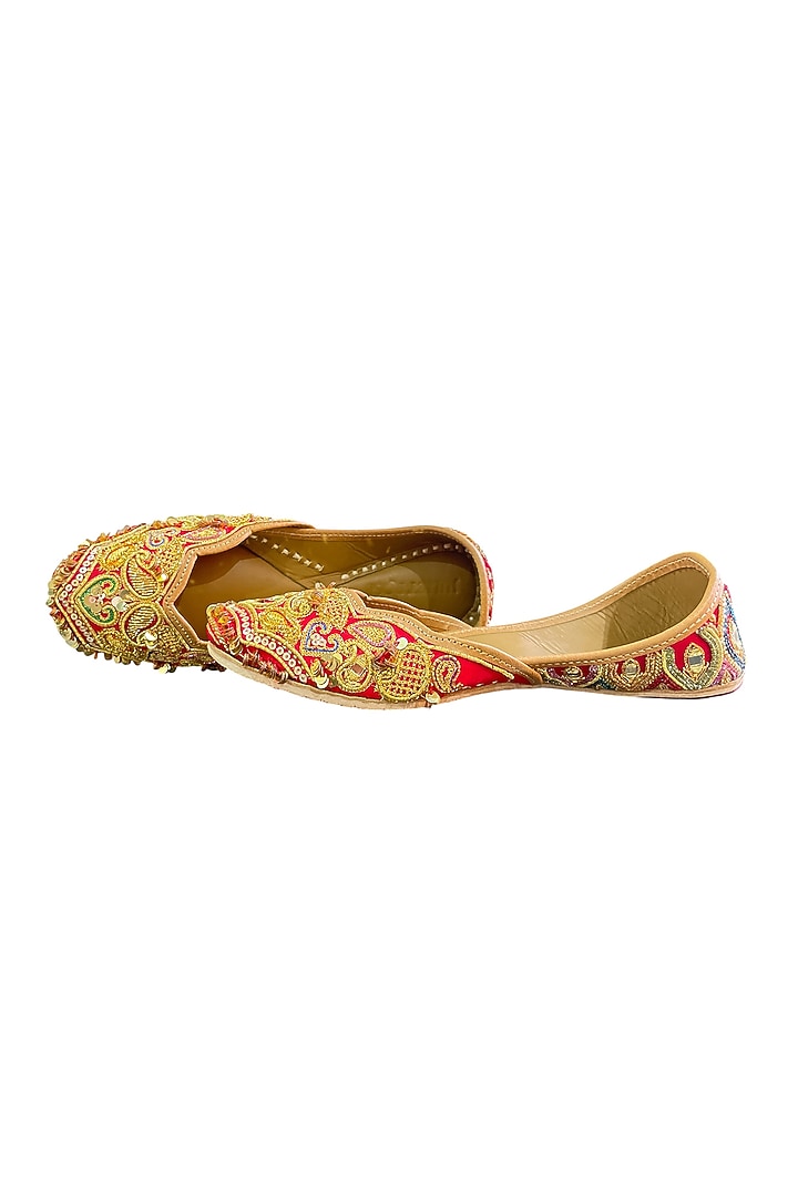 Red Silk Zari & Mirror Embellished Handcrafted Juttis by Juliet Rose at Pernia's Pop Up Shop