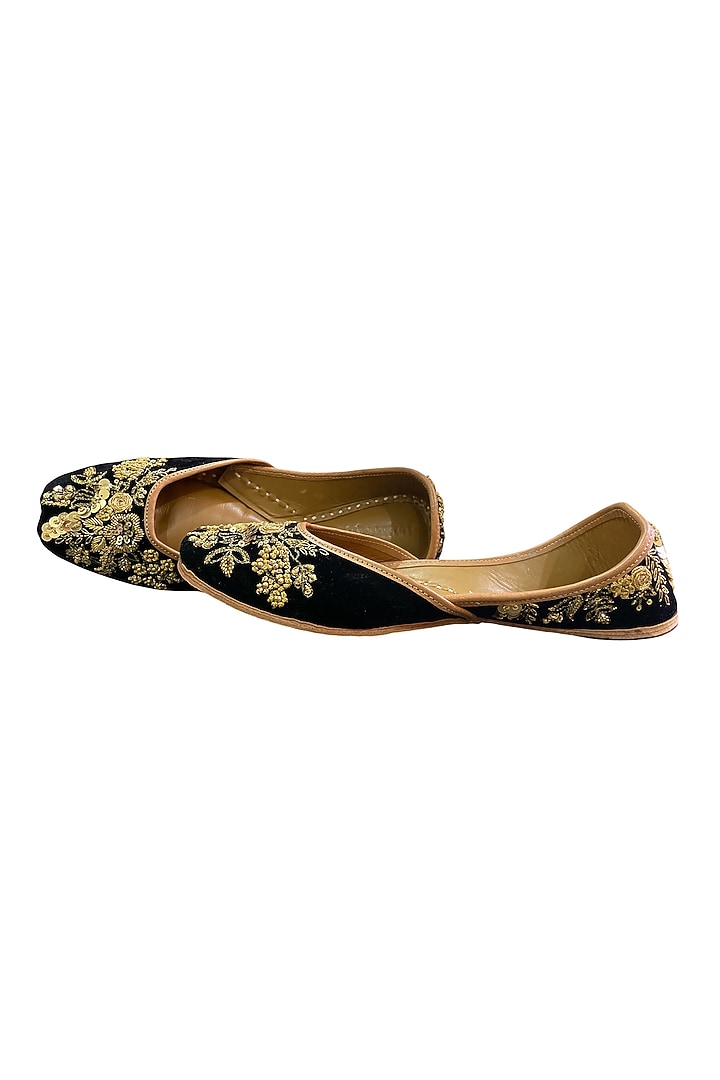 Black Velvet Beads Embellished Handcrafted Juttis by Juliet Rose at Pernia's Pop Up Shop