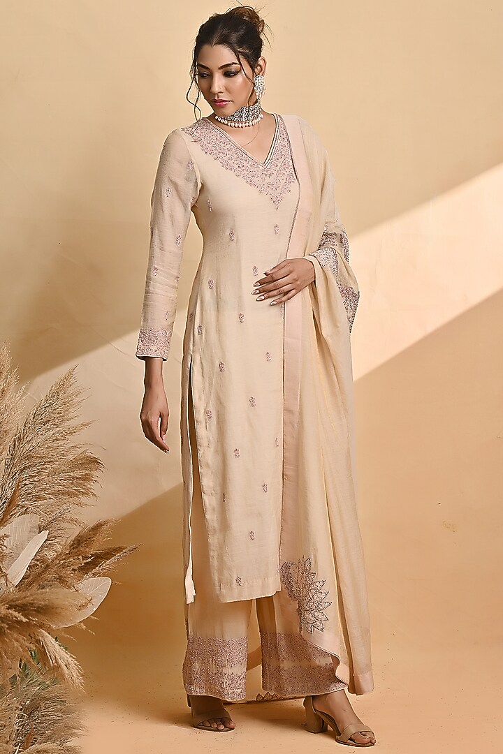Beige Gold Embellished Kurta Set by Jyoti Sachdev Iyer at Pernia's Pop Up Shop