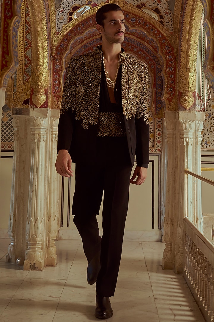 Black Twill Hand Embroidered Indo Western Set by Jayesh and Kaajal Shah Men at Pernia's Pop Up Shop