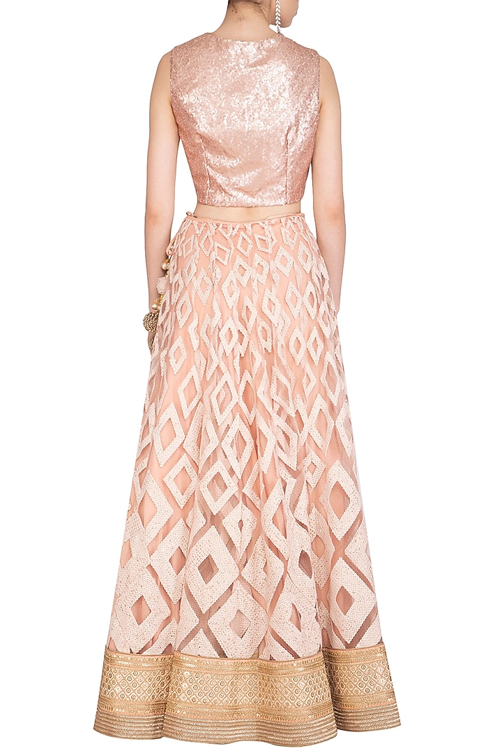 Pink Embellished Geometric Bridal Lehenga Set by Jyoti Sachdev Iyer at Pernia's Pop Up Shop