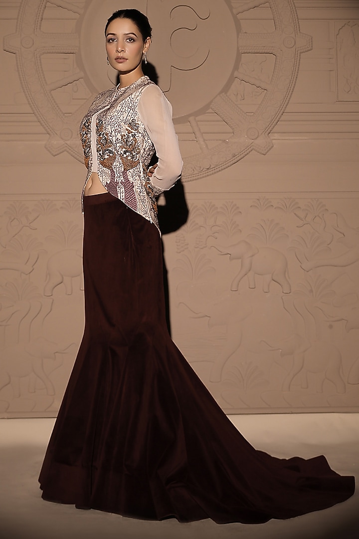 Maroon Italian Velvet Fishtail Skirt Set by Jubinav Chadha at Pernia's Pop Up Shop
