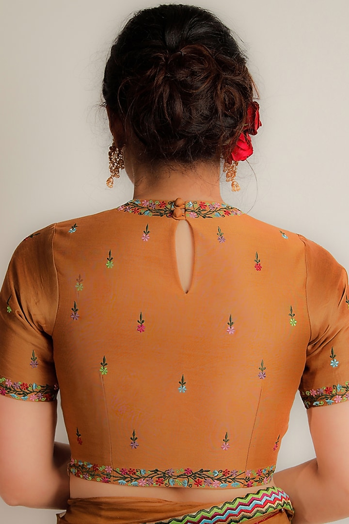 Mustard Silk Organza Floral Machine Embroidered Wedding Saree Set by Jubinav Chadha at Pernia's Pop Up Shop