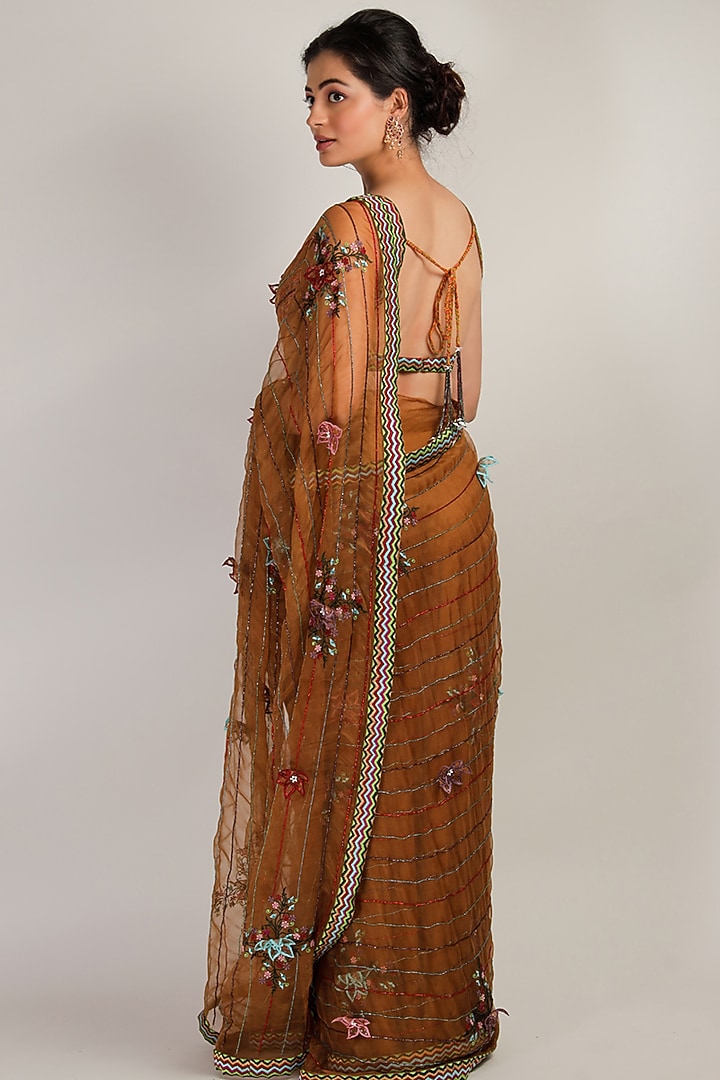 Mustard Silk Organza Floral Embroidered Wedding Saree Set by Jubinav Chadha at Pernia's Pop Up Shop