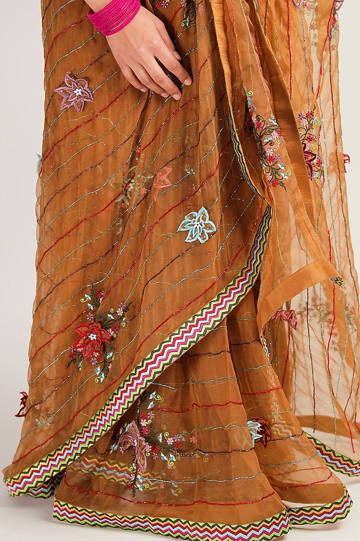 Mustard Silk Organza Floral Embroidered Wedding Saree Set by Jubinav Chadha at Pernia's Pop Up Shop