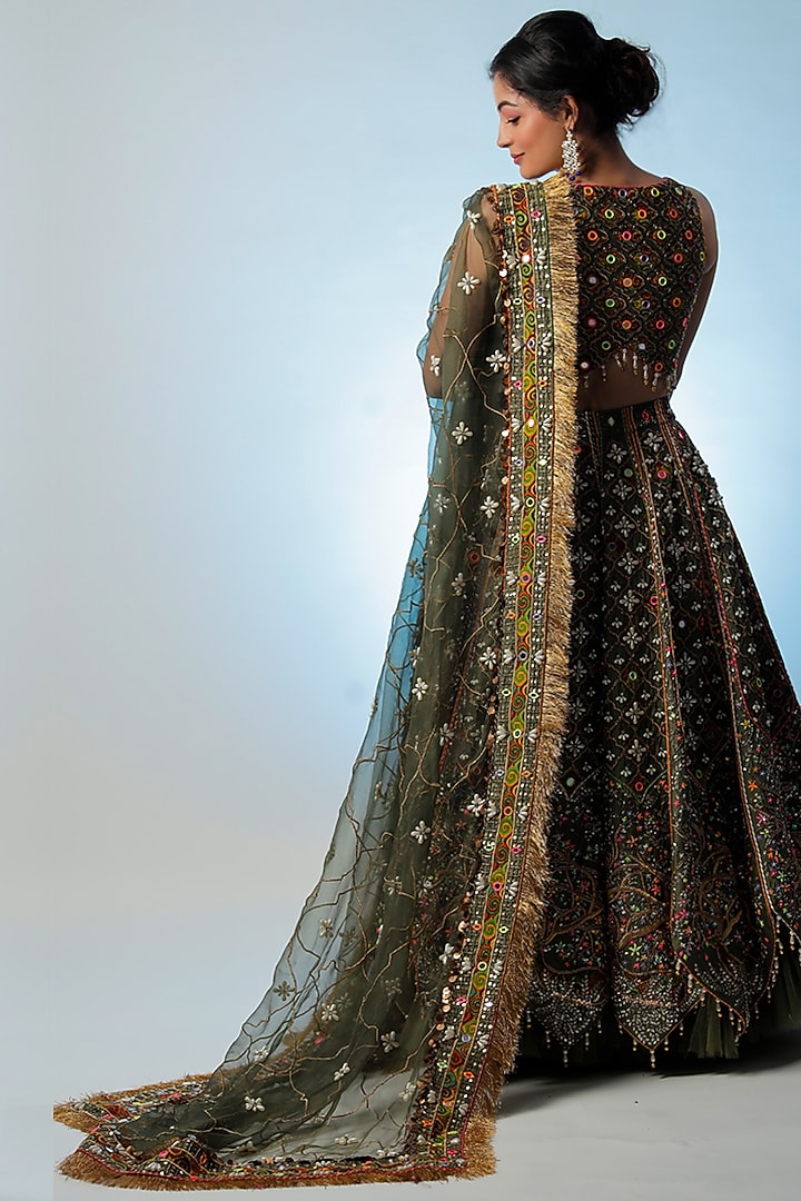 Green Silk Chanderi Embroidered Bridal Lehenga Set by Jubinav Chadha at Pernia's Pop Up Shop