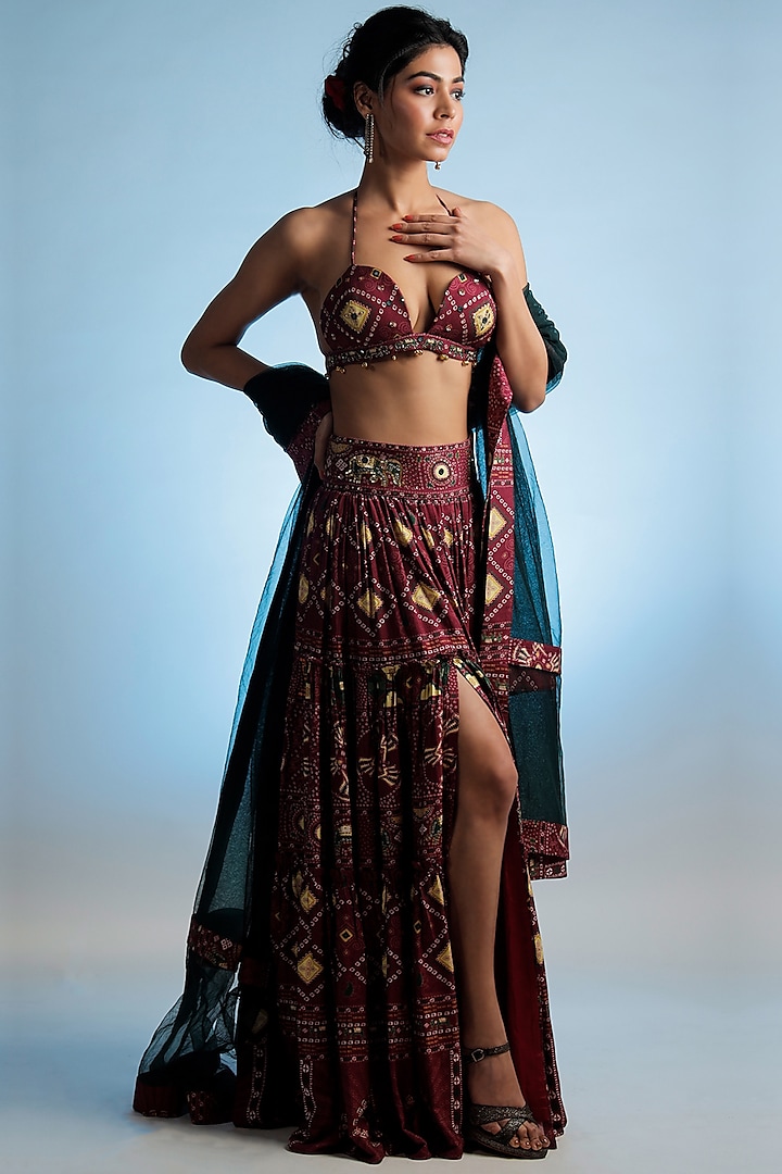 Red Silk Staple Bandhani Printed Skirt Set by Jubinav Chadha