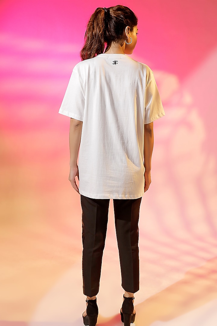 White Cotton Jersey Quilted T-Shirt by Jubinav Chadha at Pernia's Pop Up Shop
