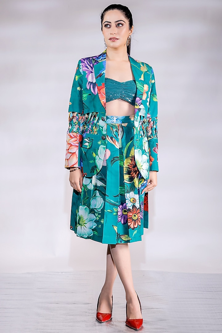 Green Crepe Floral Printed Blazer Set by Jubinav Chadha at Pernia's Pop Up Shop