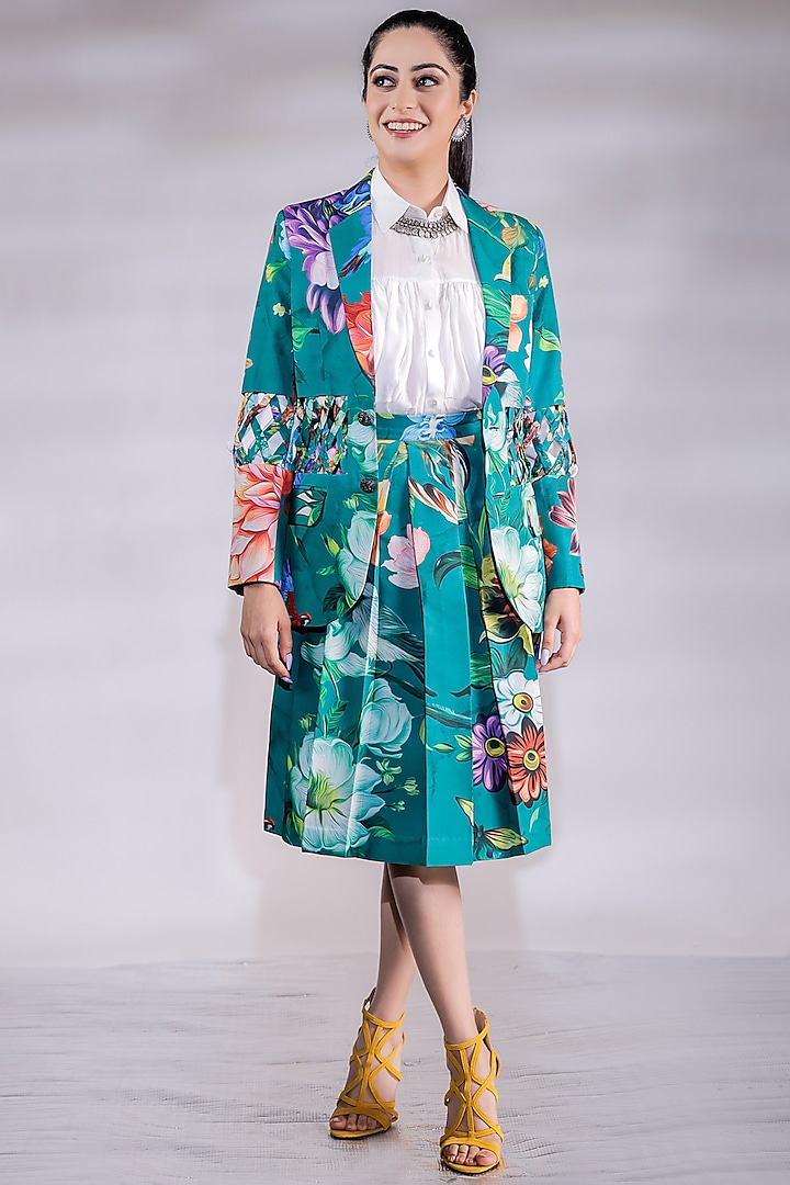 Green Crepe Floral Printed Blazer Set by Jubinav Chadha at Pernia's Pop Up Shop