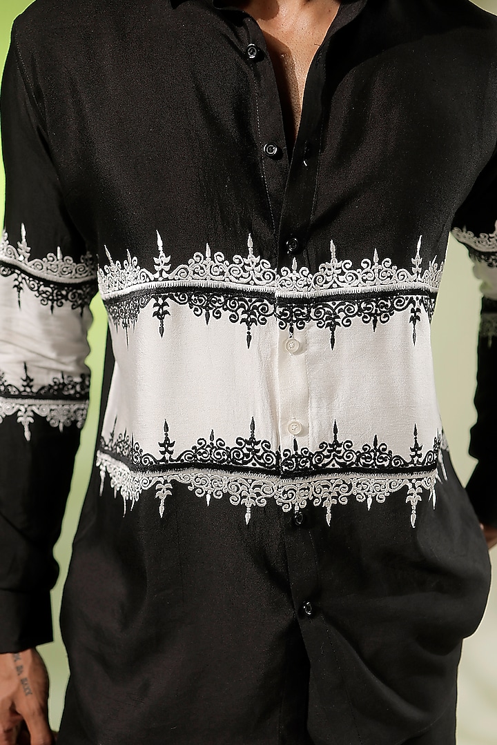 Black & White Cotton Silk Embroidered Co-Ord Set by Jubinav Chadha Men at Pernia's Pop Up Shop