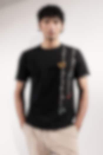 Black Cotton Kantha Embroidered T-Shirt by Jubinav Chadha Men at Pernia's Pop Up Shop