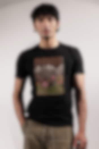 Black Cotton Embroidered T-Shirt by Jubinav Chadha Men at Pernia's Pop Up Shop