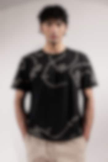 Black Cotton Kantha Embroidered T-Shirt by Jubinav Chadha Men at Pernia's Pop Up Shop