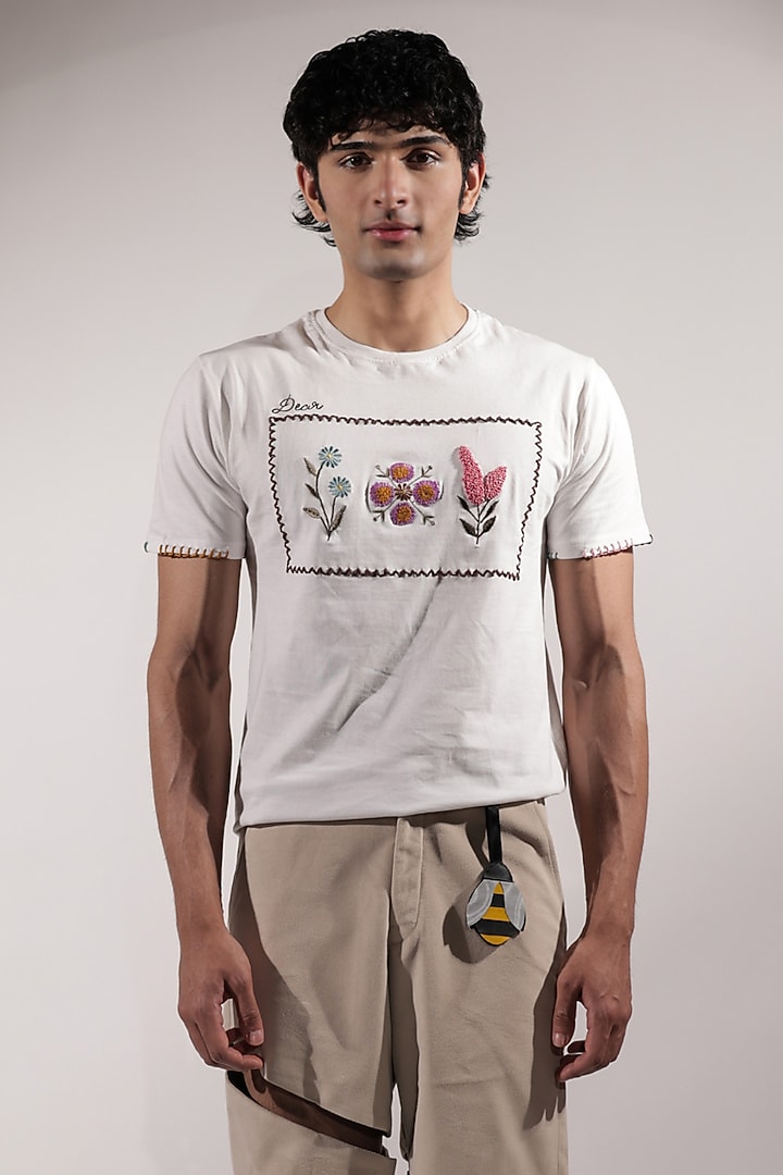 White Cotton Hand & Machine Embroidered T-Shirt by Jubinav Chadha Men at Pernia's Pop Up Shop