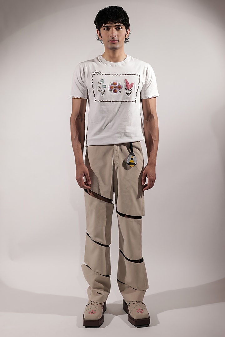 White Cotton Hand & Machine Embroidered T-Shirt by Jubinav Chadha Men at Pernia's Pop Up Shop