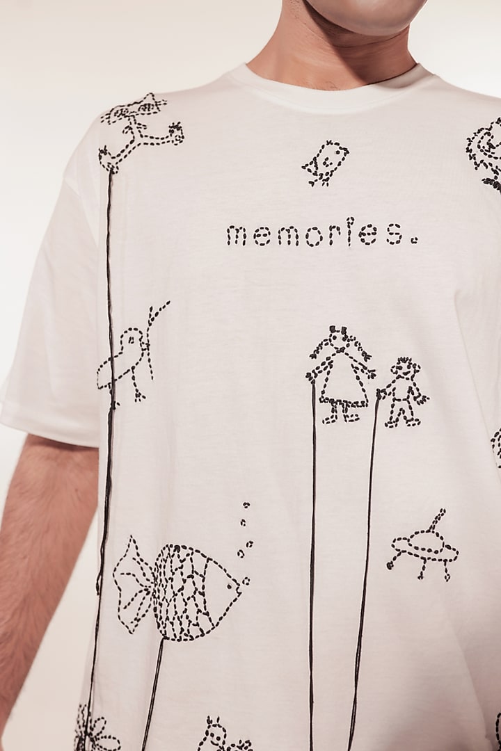 White Cotton Hand Embroidered T-Shirt by Jubinav Chadha Men at Pernia's Pop Up Shop