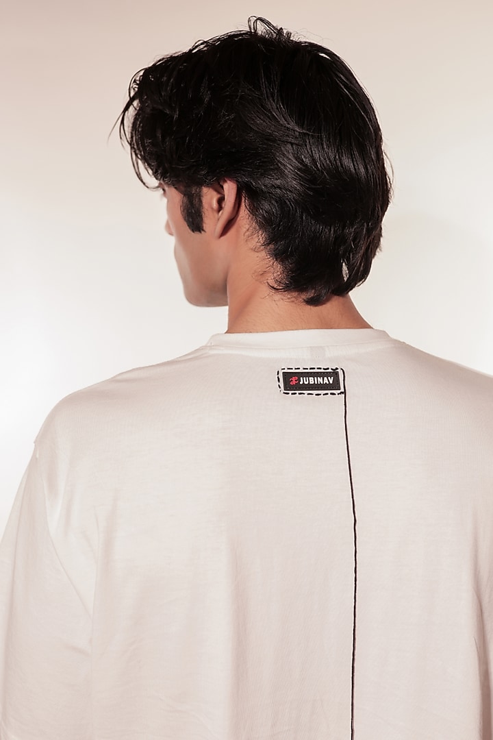 White Cotton Hand Embroidered T-Shirt by Jubinav Chadha Men at Pernia's Pop Up Shop