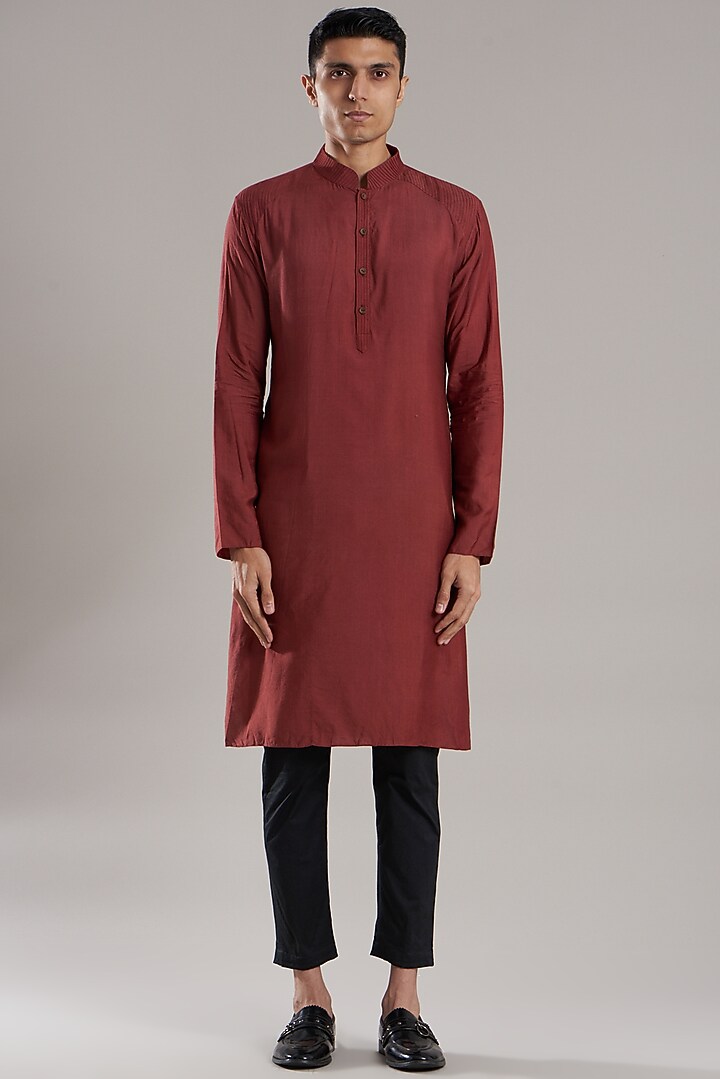 Black Raw Silk Thread Embroidered Groom Sherwani Set by Jubinav Chadha Men at Pernia's Pop Up Shop