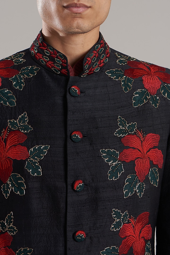 Black Raw Silk Thread Embroidered Groom Sherwani Set by Jubinav Chadha Men at Pernia's Pop Up Shop