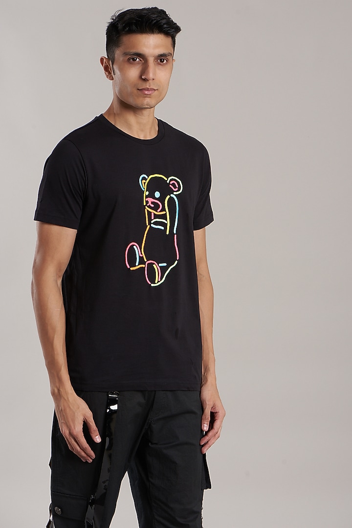 Black Embroidered T-Shirt by Jubinav Chadha Men at Pernia's Pop Up Shop