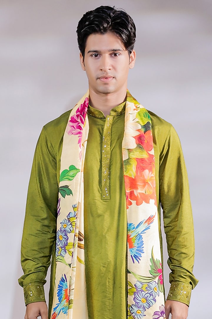 Earthy Green Cotton Silk Kurta Set by Jubinav Chadha Men at Pernia's Pop Up Shop