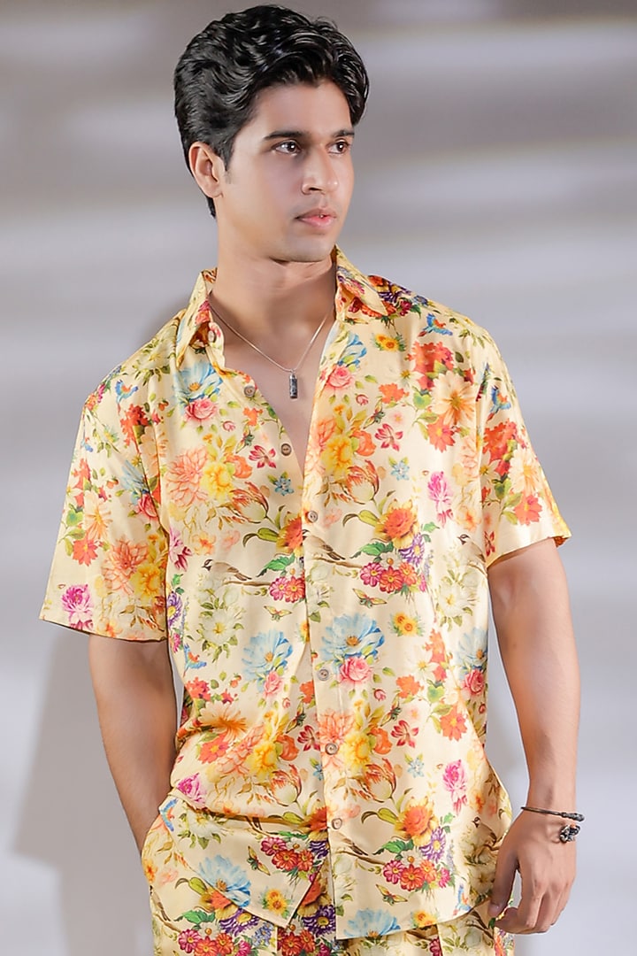 Yellow Cotton Silk Floral Printed Co-Ord Set by Jubinav Chadha Men at Pernia's Pop Up Shop