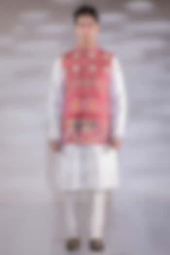 Deep Red Crepe Bandhani Printed Nehru Jacket Set by Jubinav Chadha Men