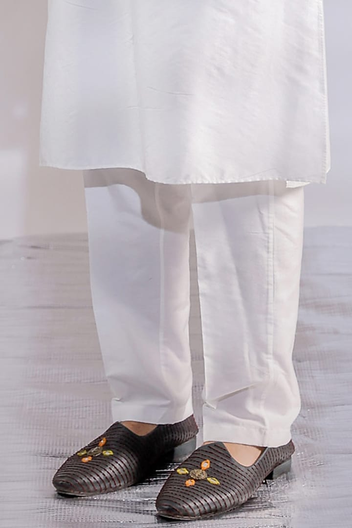 Deep Red Crepe Bandhani Printed Nehru Jacket Set by Jubinav Chadha Men at Pernia's Pop Up Shop