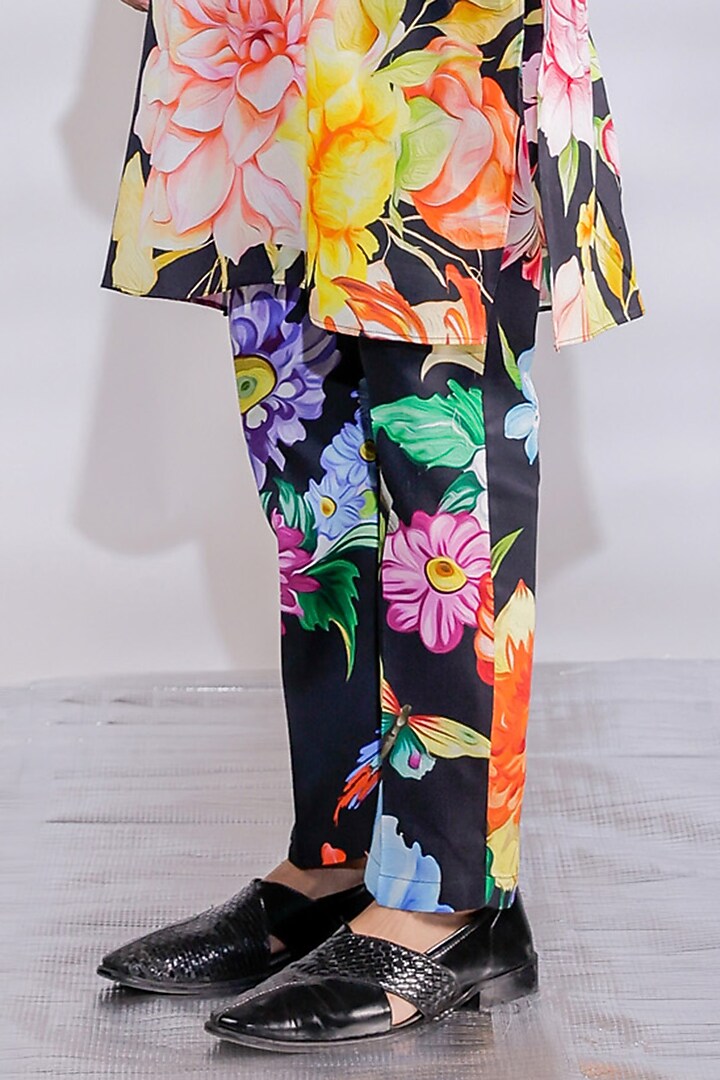 Black Glaze Cotton Floral Printed Nehru Jacket Set by Jubinav Chadha Men at Pernia's Pop Up Shop
