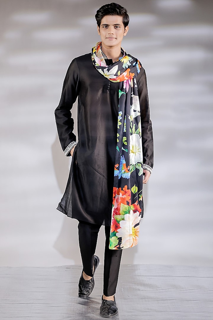 Black Cotton Silk Pearl Embroidered Kurta Set by Jubinav Chadha Men at Pernia's Pop Up Shop