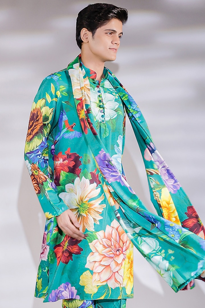 Green Cotton Silk Floral Printed Kurta Set by Jubinav Chadha Men at Pernia's Pop Up Shop