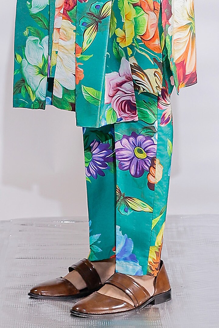 Green Cotton Silk Floral Printed Kurta Set by Jubinav Chadha Men at Pernia's Pop Up Shop