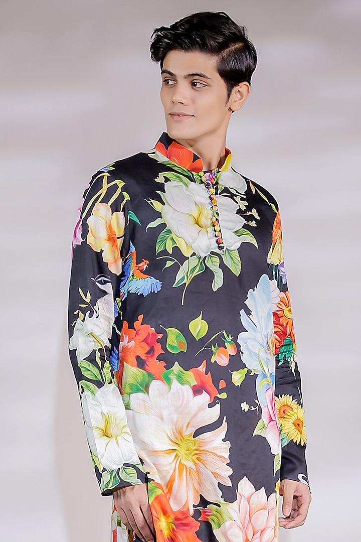 Black Cotton Silk Floral Printed Kurta Set by Jubinav Chadha Men at Pernia's Pop Up Shop