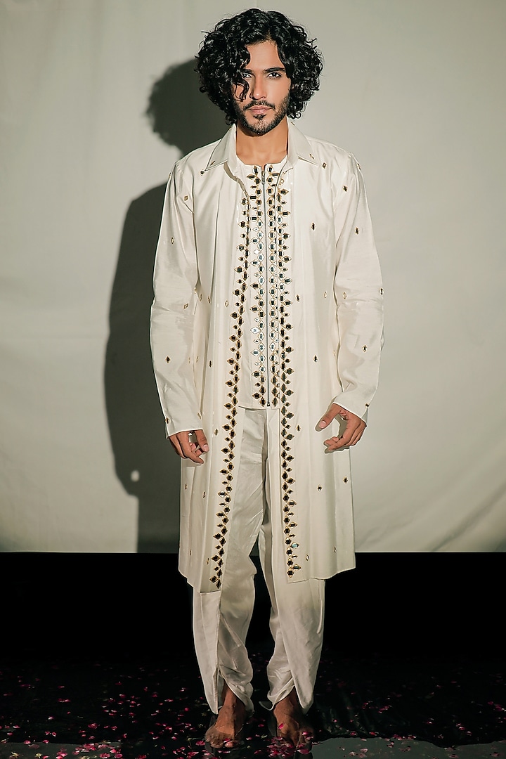 Off-White Silk Embroidered Kurta Set by Jubinav Chadha Men