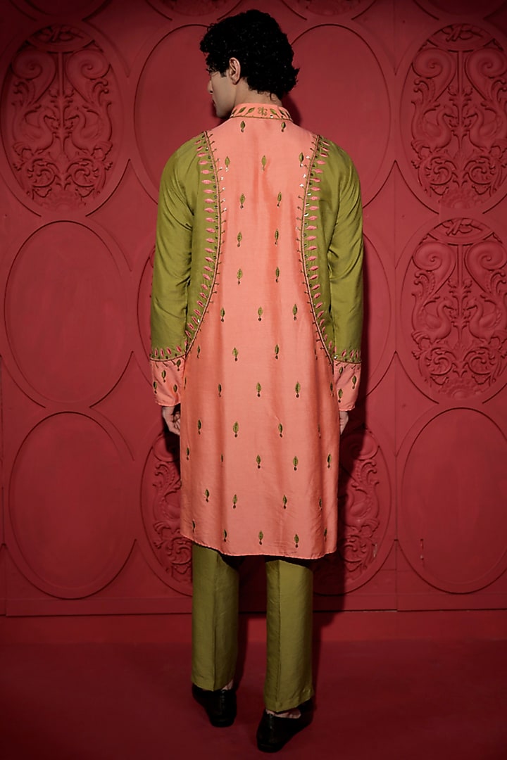 Olive Green & Peach Katan Silk Resham Hand Embroidered Kurta Set by Jubinav Chadha Men at Pernia's Pop Up Shop